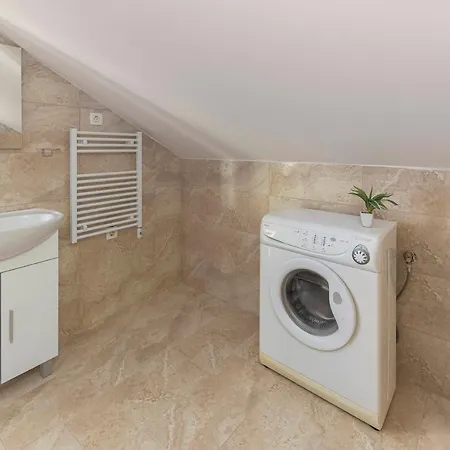 Berni Apartment
