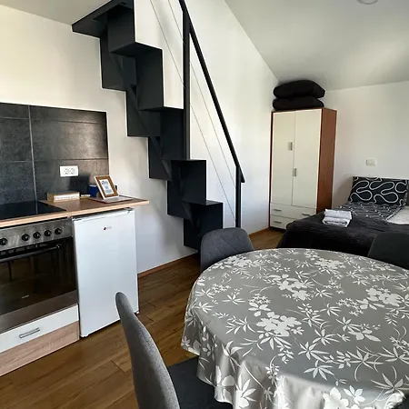 Berni Apartment *